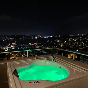 Hotel Class Bosphorus With Jacuzzi, Istanboel